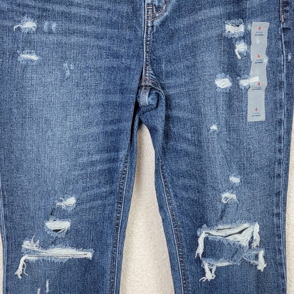 Old Navy Barbara Dark Wash Ripped Boyfriend Straight Denim Blue Jeans Sz 4 NEW - Picture 4 of 16